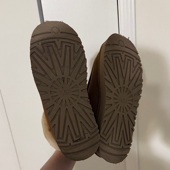 UGG Chestnut Funkette Boot - Picture 4 of 5